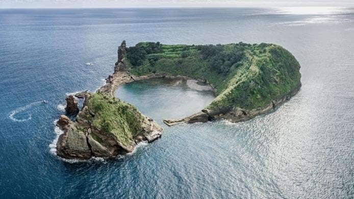 travesura Es decir Cabecear Las 15 playas más bonitas de las Islas Azores | Costa Cruceros